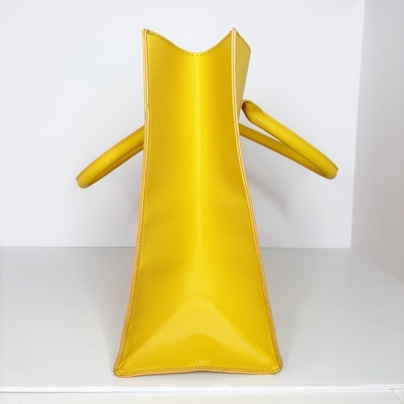 Los Angeles Trading Co. Miami Modern Vegan Leather Tote Lemon Yellow - Picture 6 of 12